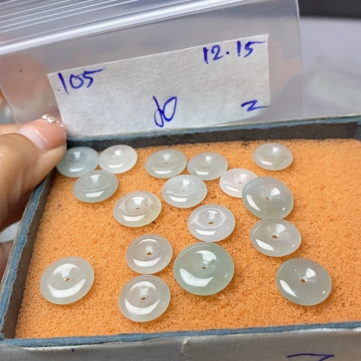 迷***雾定制翡翠未镶嵌不退