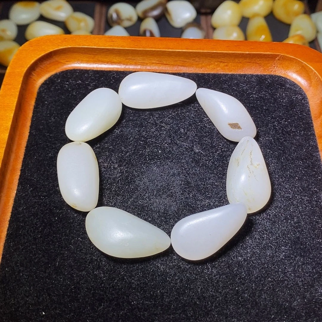 和田玉未镶嵌手链