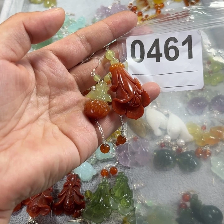 不***）蛇纹石玉合金耳饰