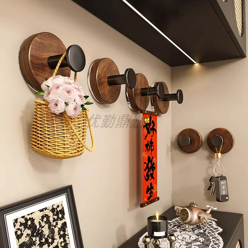 胡桃木吸盘挂钩免打孔门后挂钩入户玄关卧室中古风衣帽钩强力粘胶