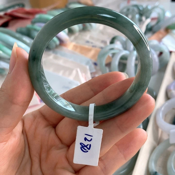 翡翠未镶嵌手镯53.6