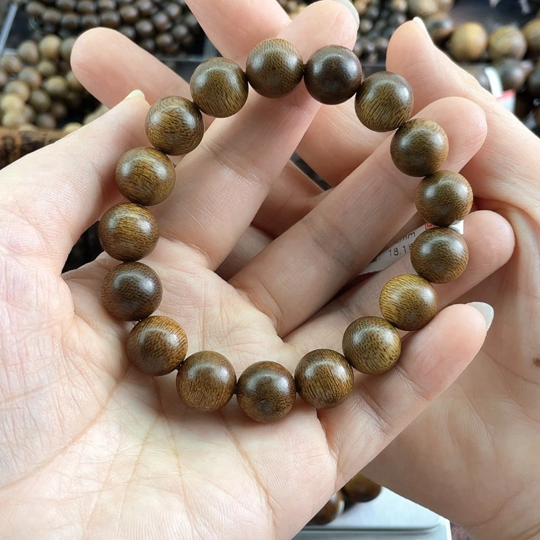 沉香手串小*越南芽庄白棋