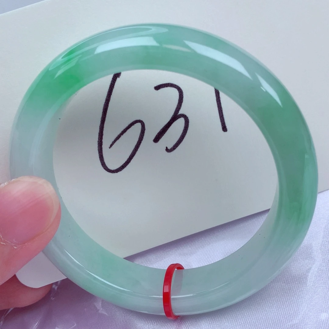 翡翠未镶嵌手镯翡翠