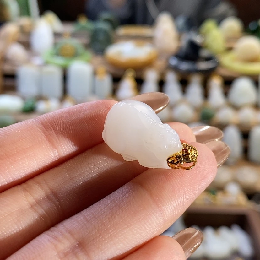 【闪购商品】和田玉吊坠18K金镶嵌