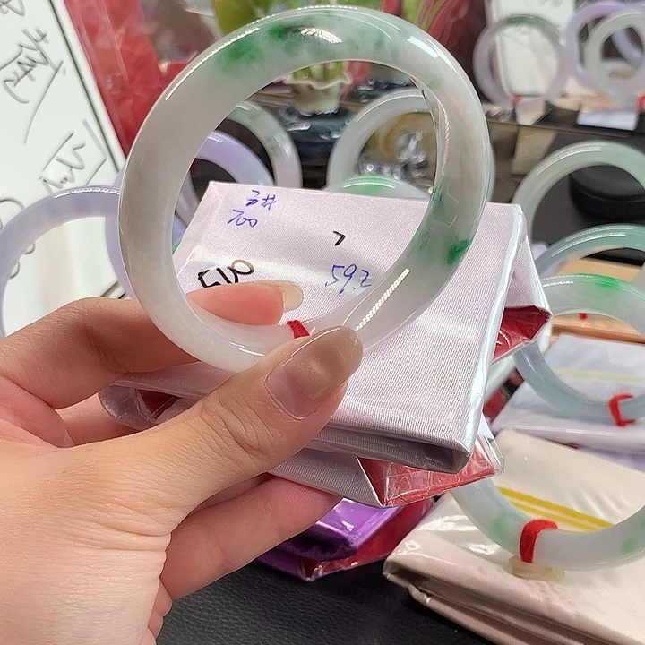 翡翠未镶嵌手镯55.5圈口