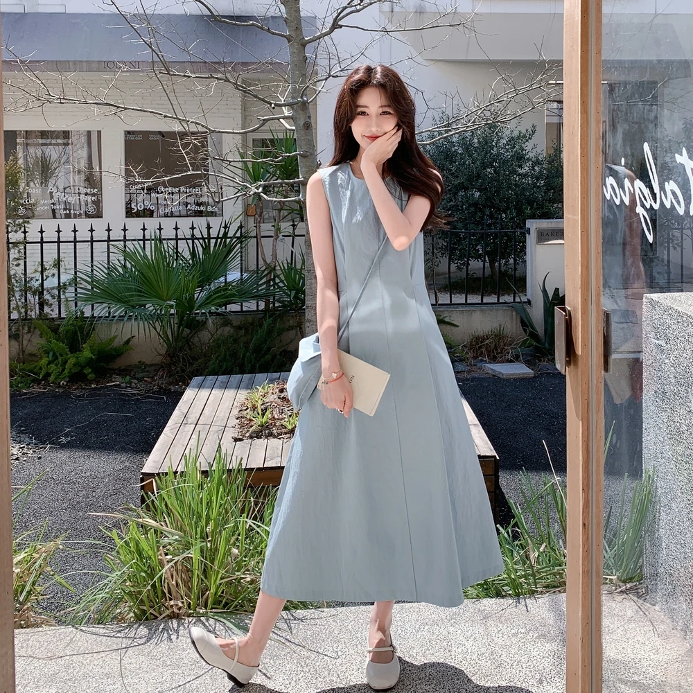 法式纯色无袖背心连衣裙新款2025女装宽松显瘦百搭温柔风气质长裙