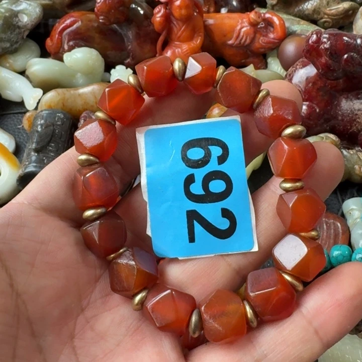 玛瑙/玉髓颈饰合金