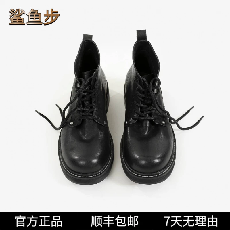 鲨鱼步2025超火的马丁靴植鞣水洗牛皮中帮皮靴子英伦风复古高级感