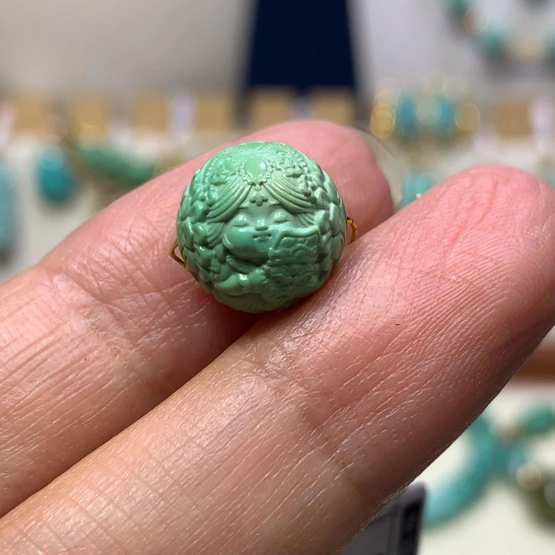 绿松石未镶嵌扎基拉姆圆珠