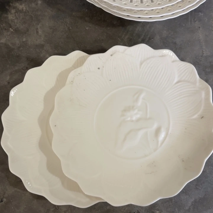 碟四个莲花工厂库存微瑕产品