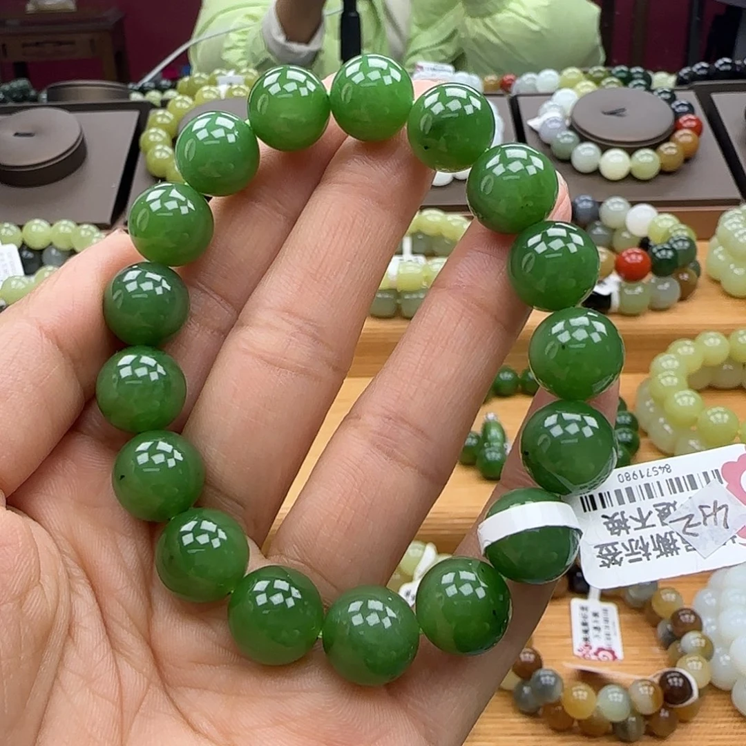 努***努和田玉未镶嵌手链