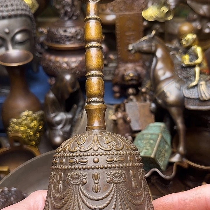 精美铜器批发档口