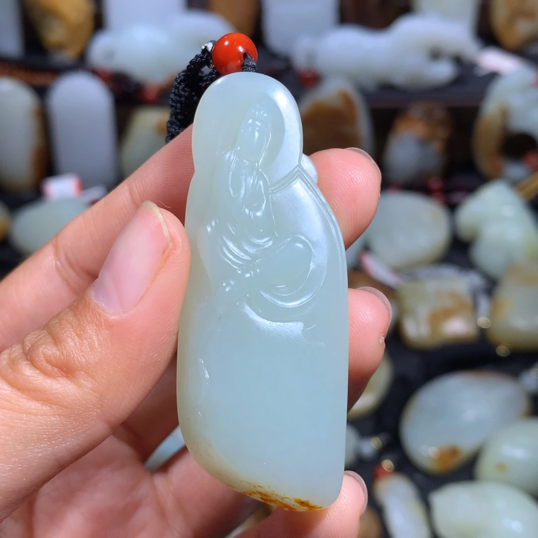 和田玉颈饰未镶嵌