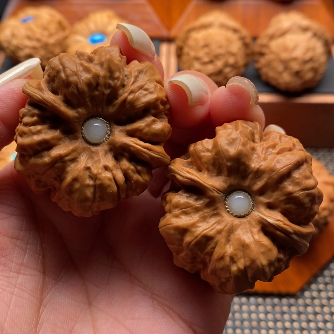 文玩核桃把件茶**?哇哇