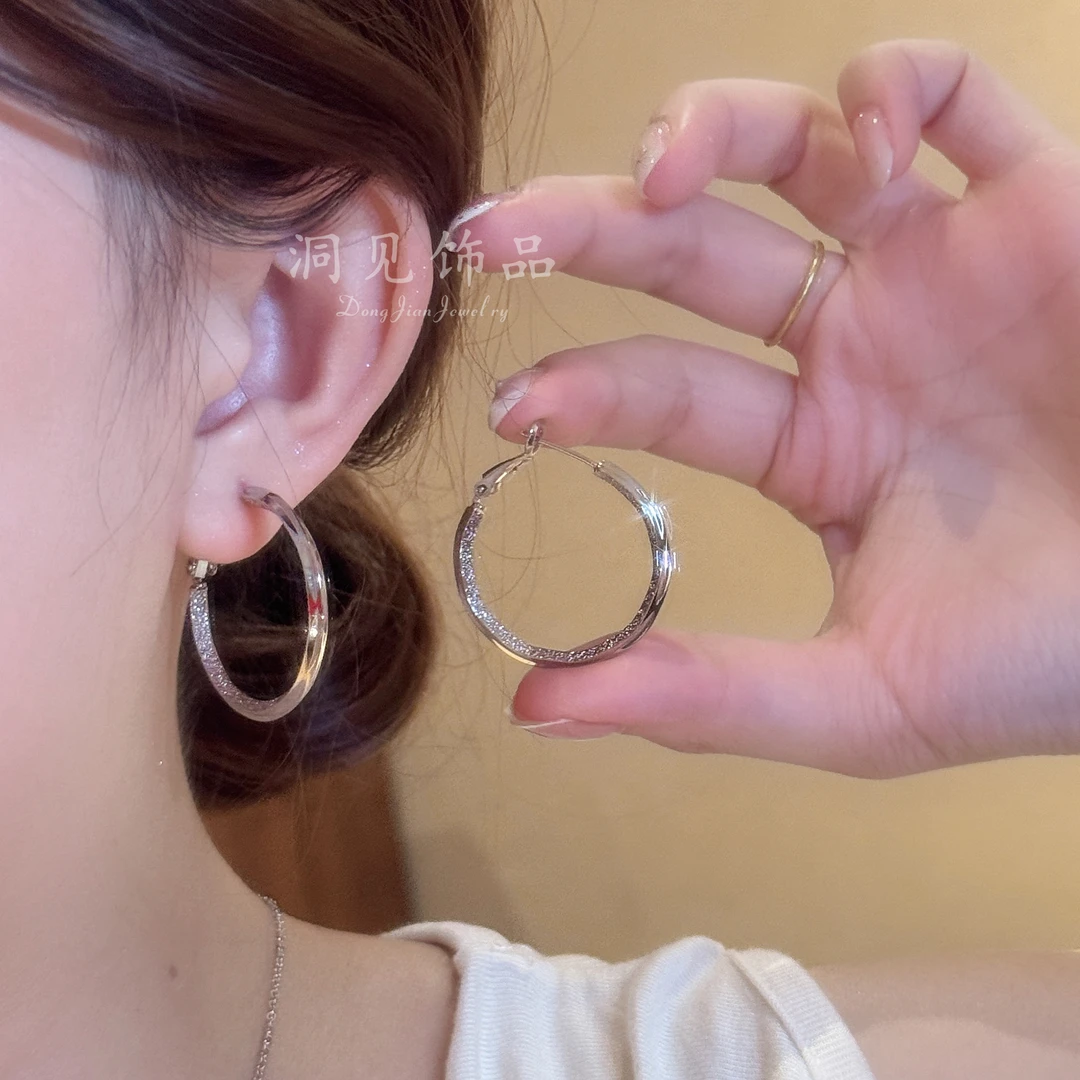 【回溯】耳饰银色大圈圈设计感轻奢简约精致冷淡风ES433