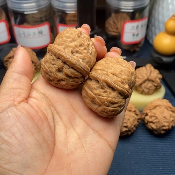 吊坠文玩核桃43元宝全品