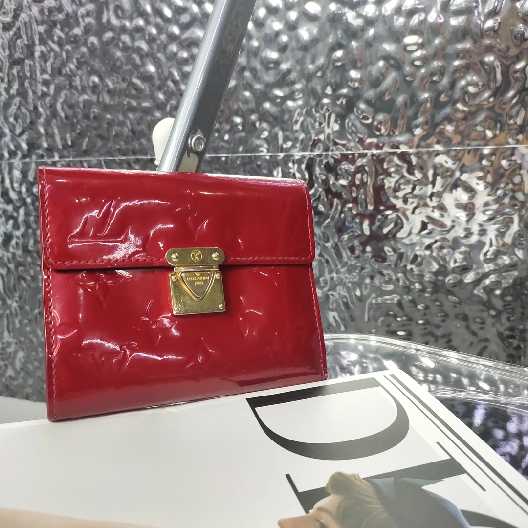 95新 LouisVuitton/路易威登 宵夜/红色小钱包