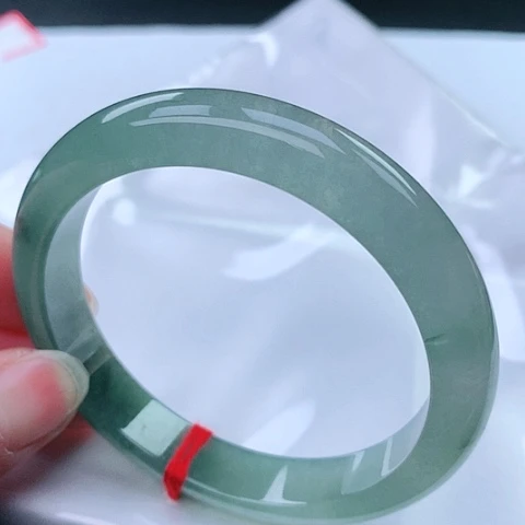 翡翠手镯未镶嵌64 号翡翠手镯
