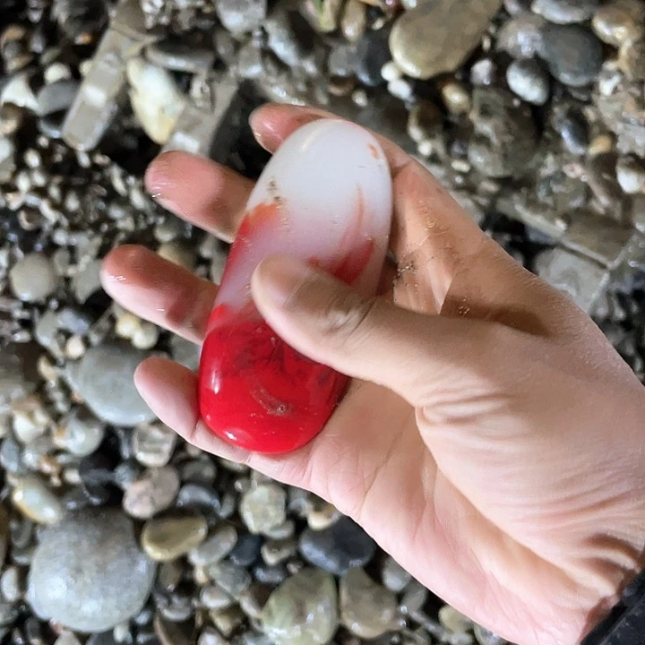 和田玉（糖玉）未镶嵌珠宝奇石