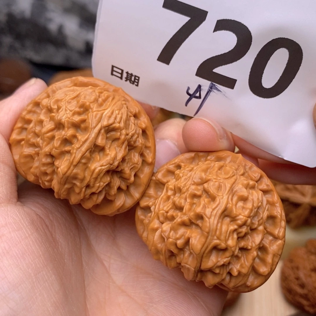 文玩核桃把件720号41白