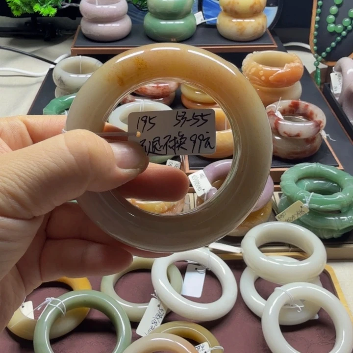 石英质玉未镶嵌手镯