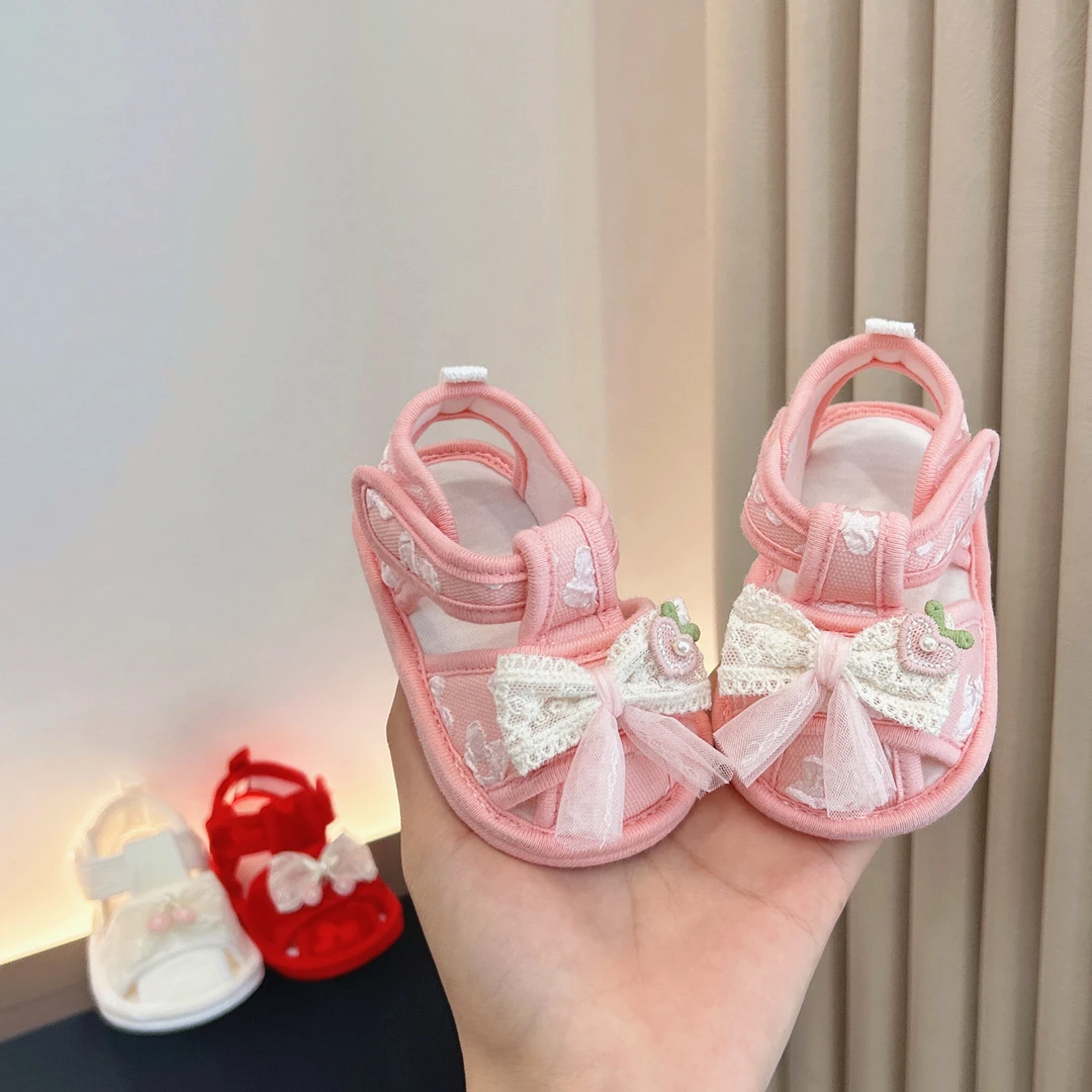 夏季一岁女宝宝透气包头婴儿学步前鞋子春秋6-12个月防滑婴儿凉鞋