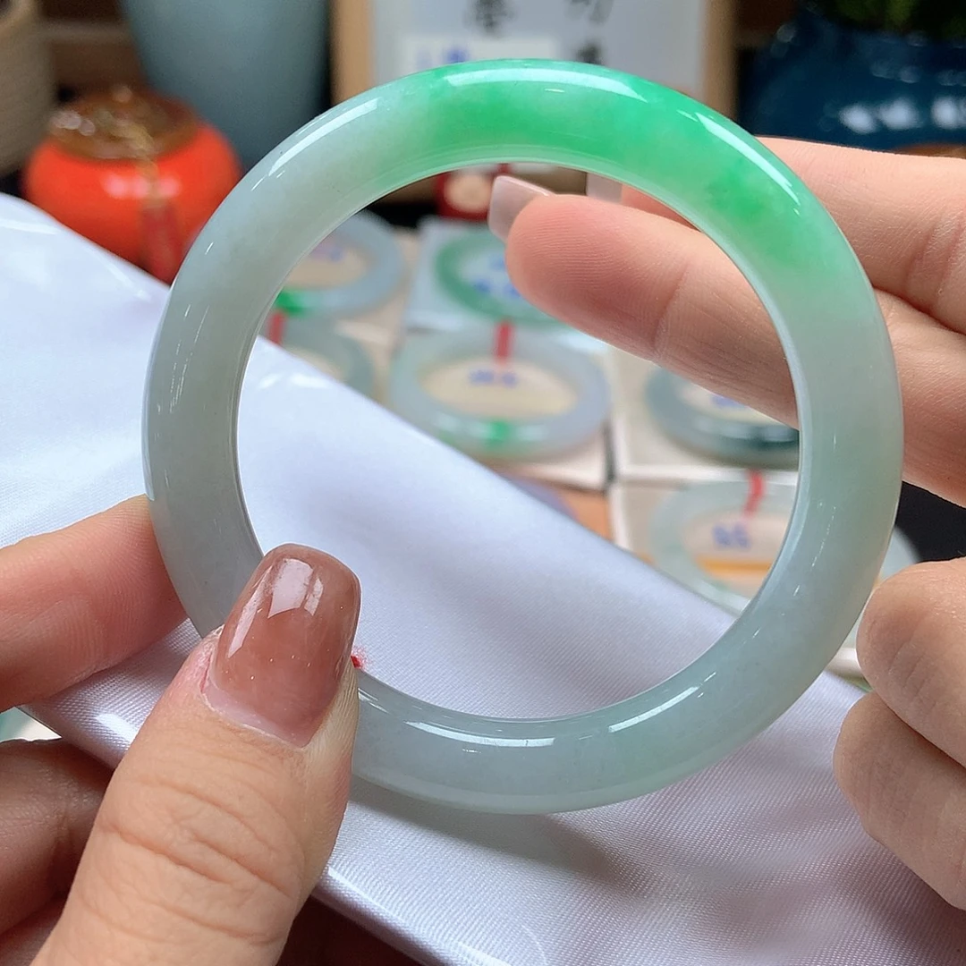 翡翠未镶嵌手镯63号