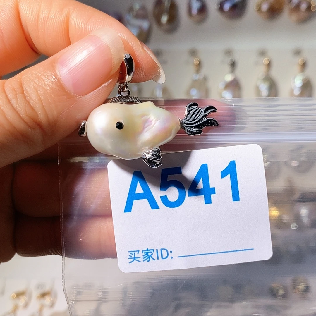 颈饰未镶嵌淡水珍珠