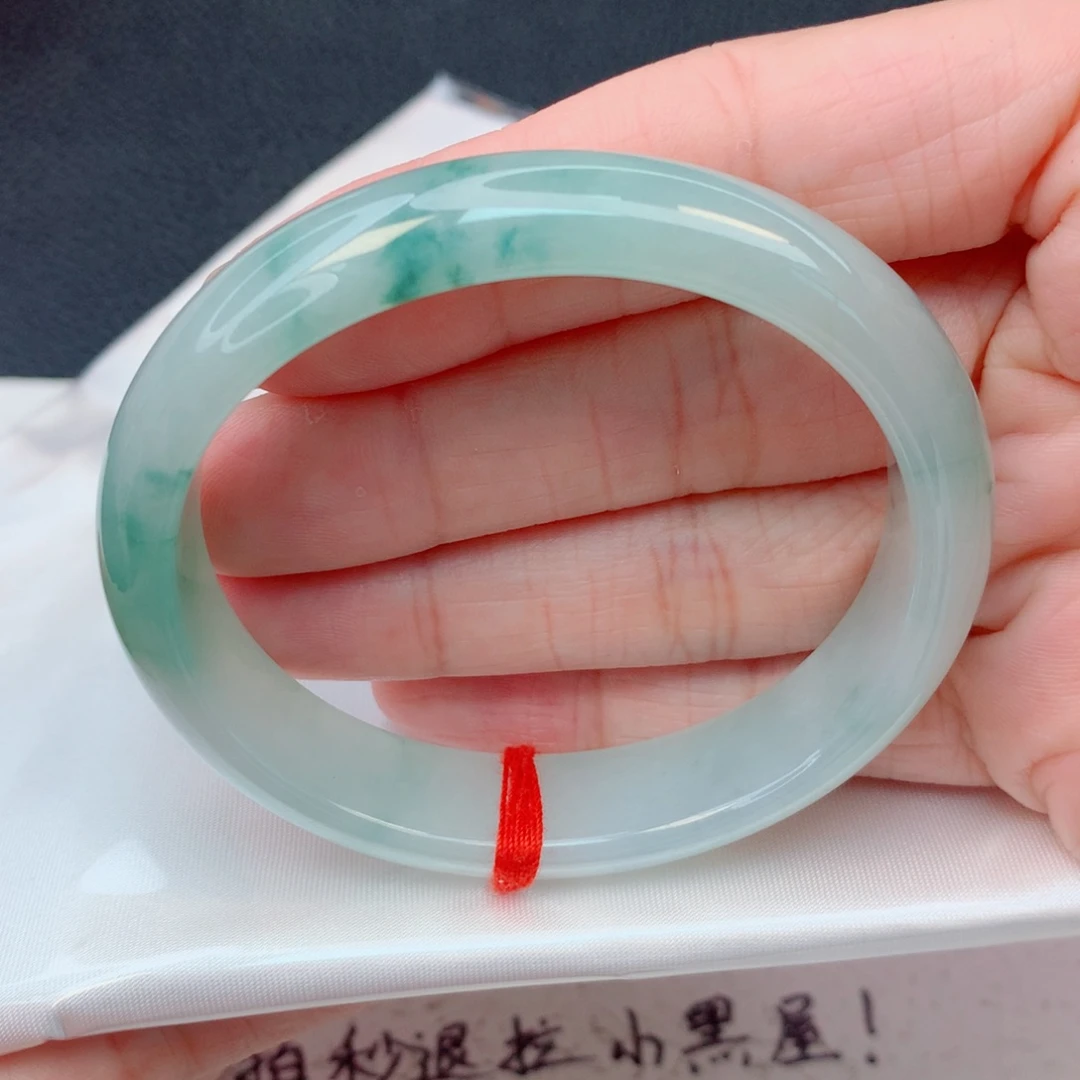 翡翠未镶嵌手镯54贵妃 细糯化飘绿花完整度高