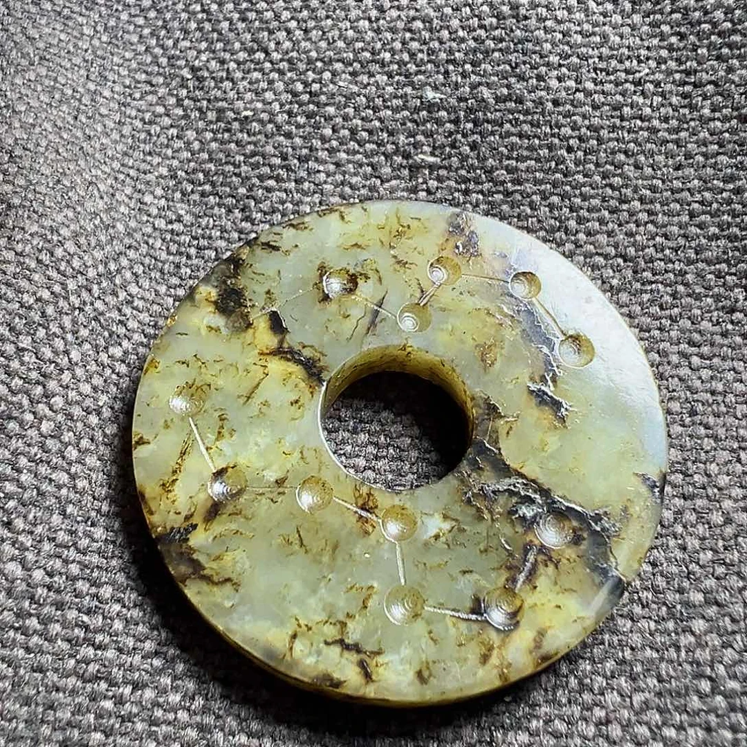 和田玉（糖玉）未镶嵌挂件