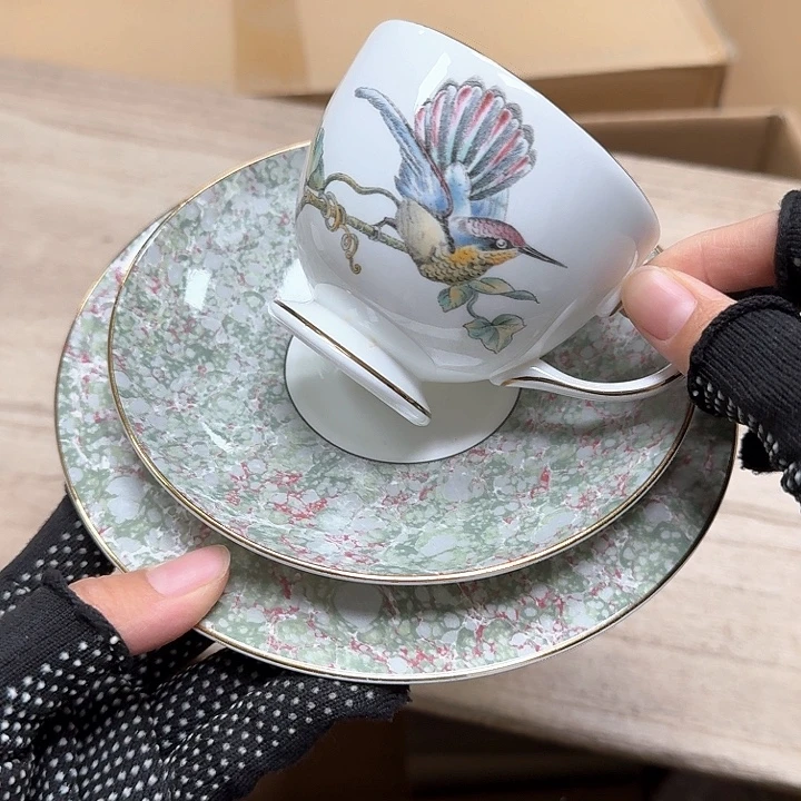 瓷片噗哈哈哈哈哈哈哈