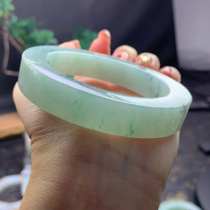 定制翡翠未镶嵌蓝莲花