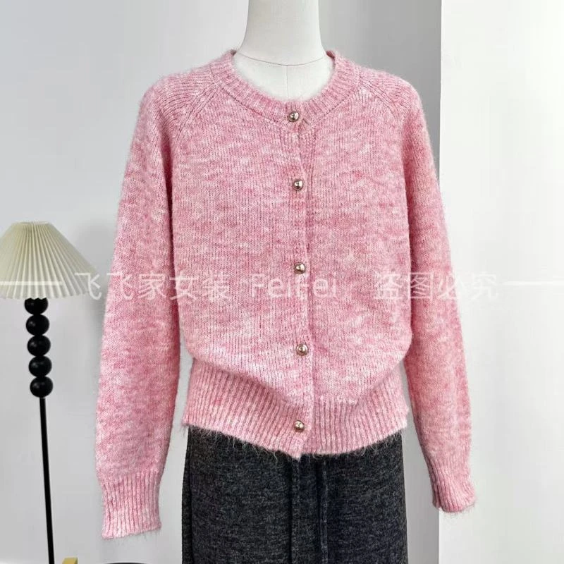 飞飞家～桃花粉！温柔风～圆领针织开衫显白洋气潮女Y9058粉