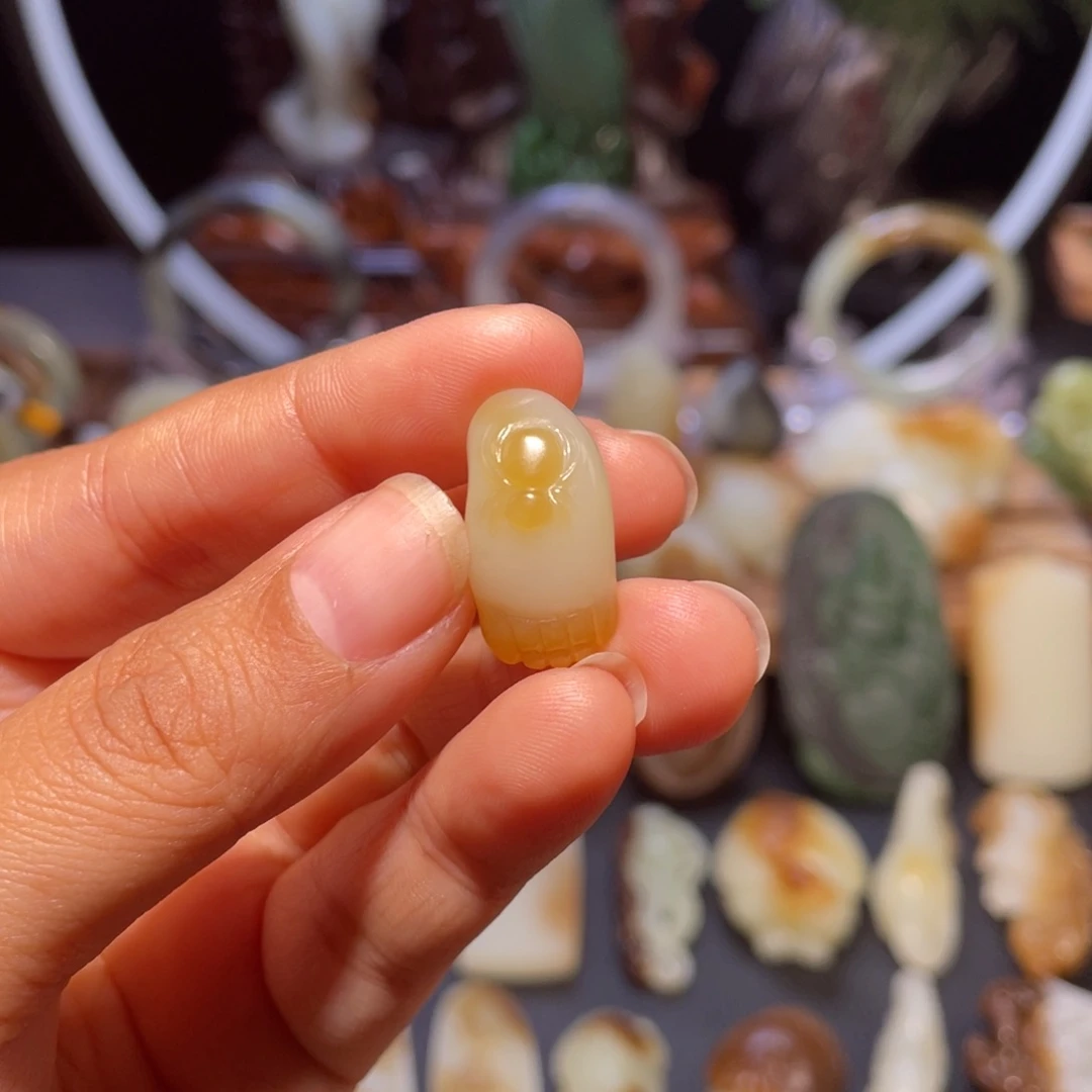 和田玉（碧玉）未镶嵌颈饰