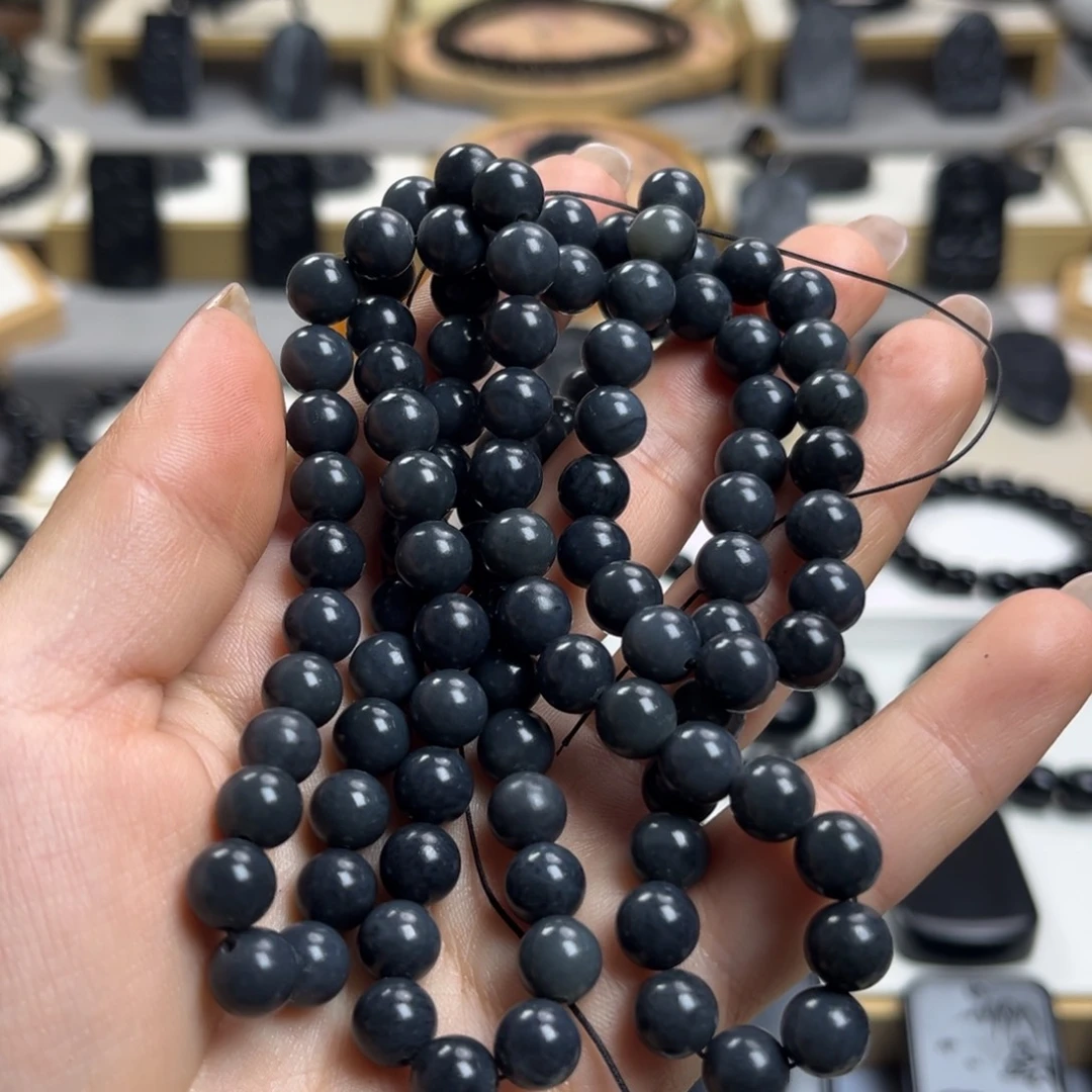 和田玉（墨玉）未镶嵌颈饰卡8项链108