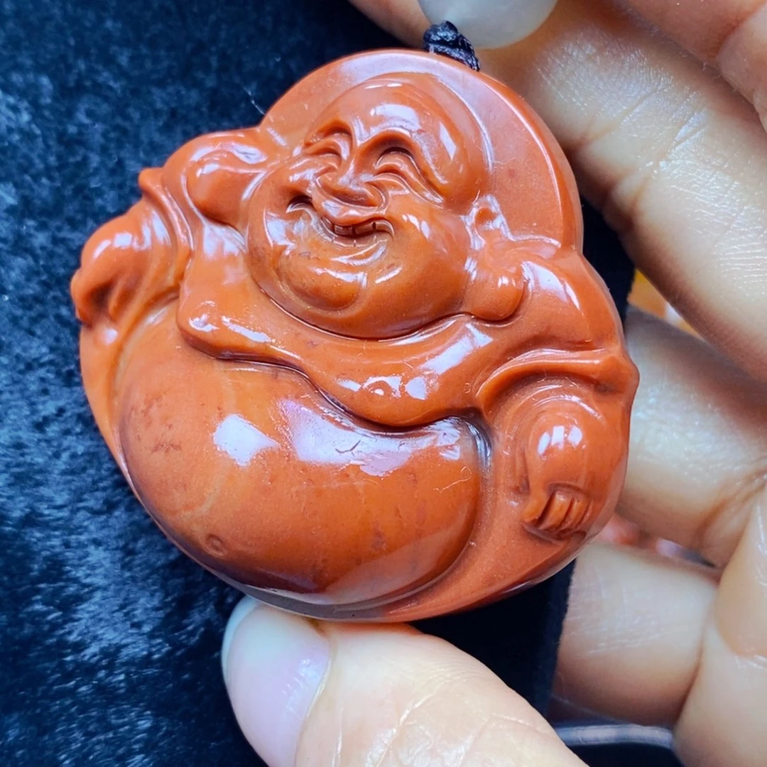 未镶嵌石英质玉（黄龙玉）颈饰