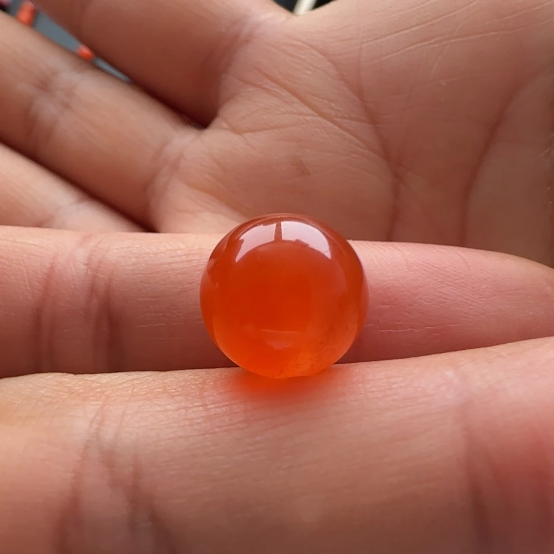 南红玛瑙未镶嵌圆珠12孔马牙