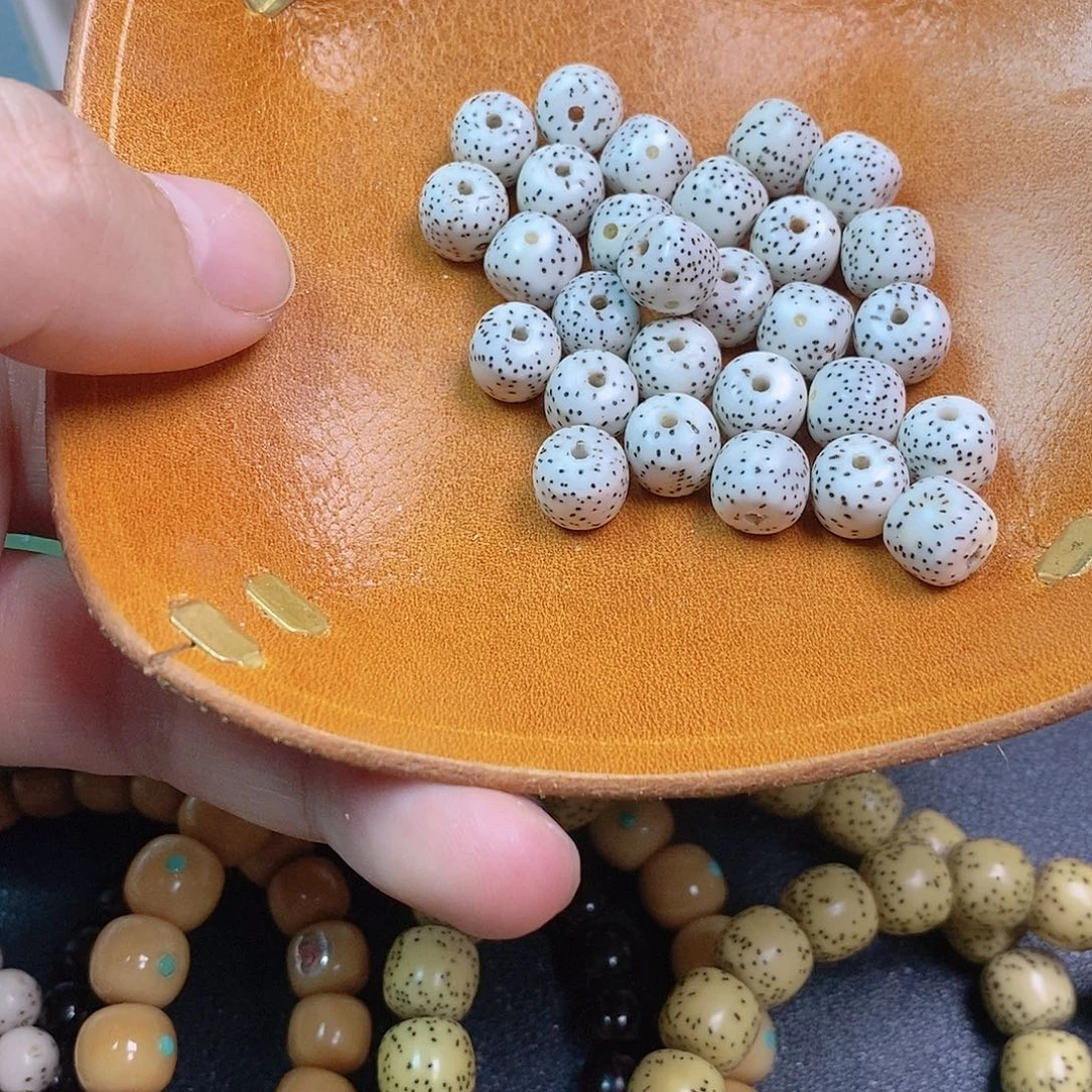 监***壮吊坠星月菩提9x8海南星月原生态顺白