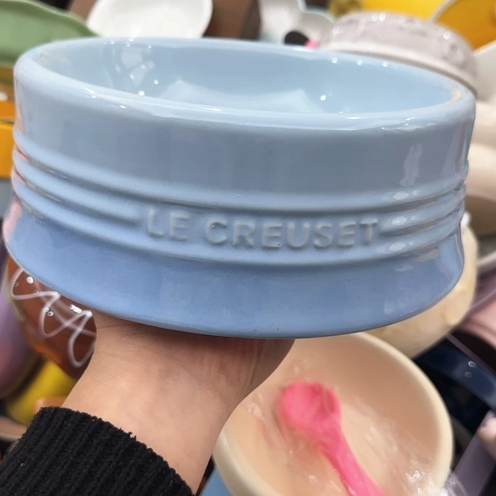 陶瓷蓝色le大狗碗