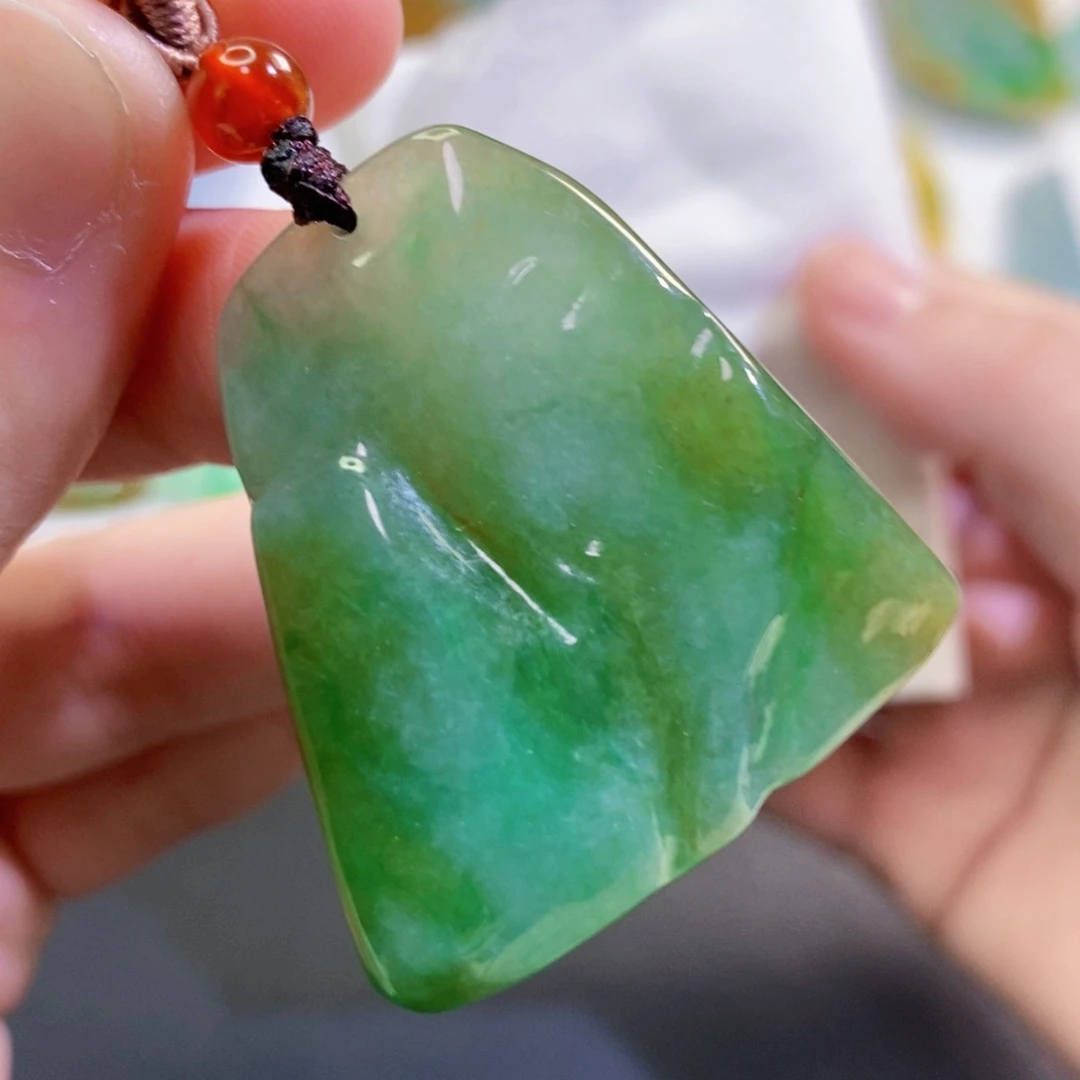 【闪购商品】翡翠吊坠(不含链)未镶嵌7914