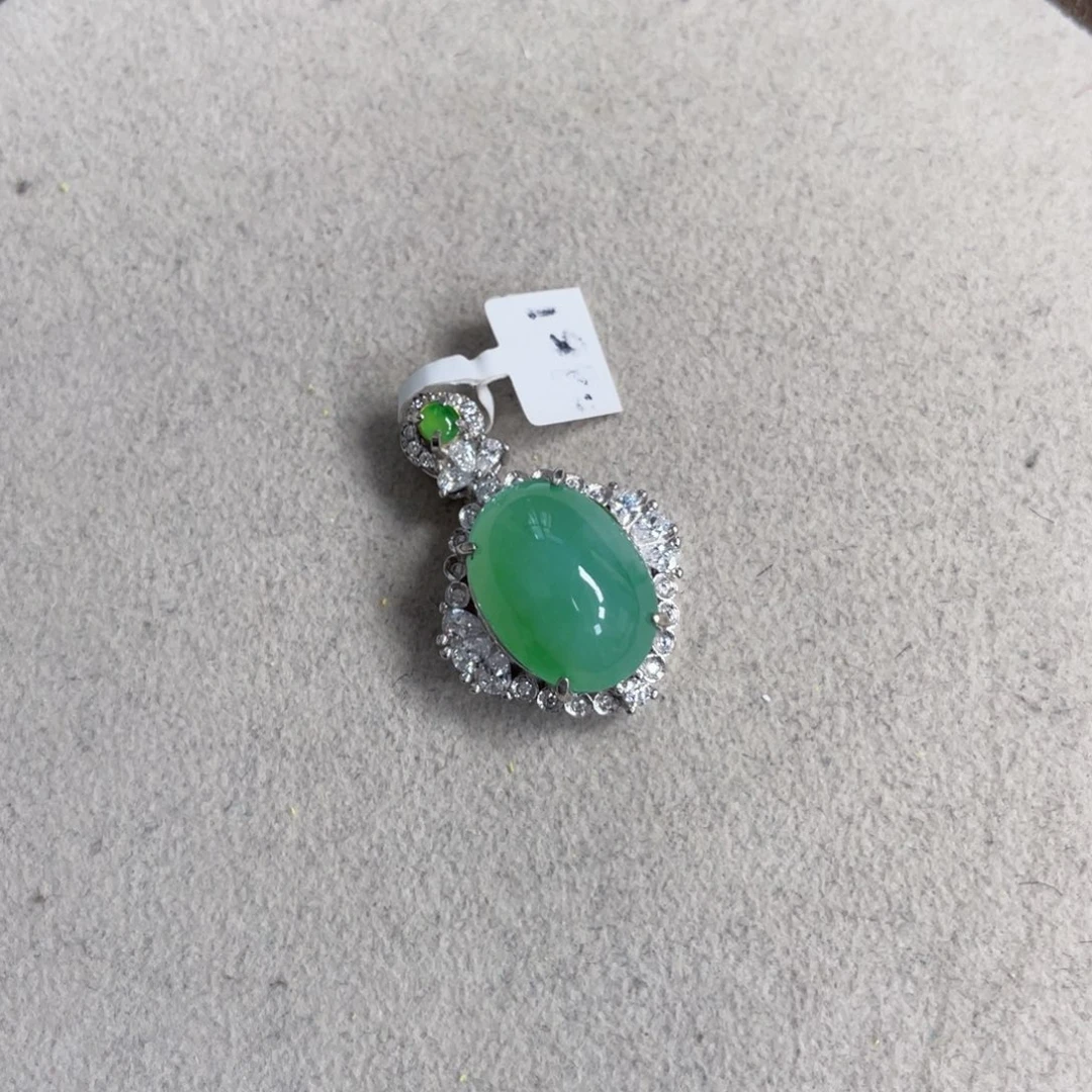 天***幕翡翠银S925镶嵌颈饰