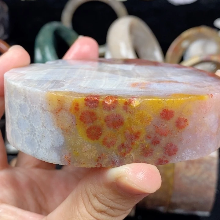 未镶嵌手镯（圆镯）硅化玉