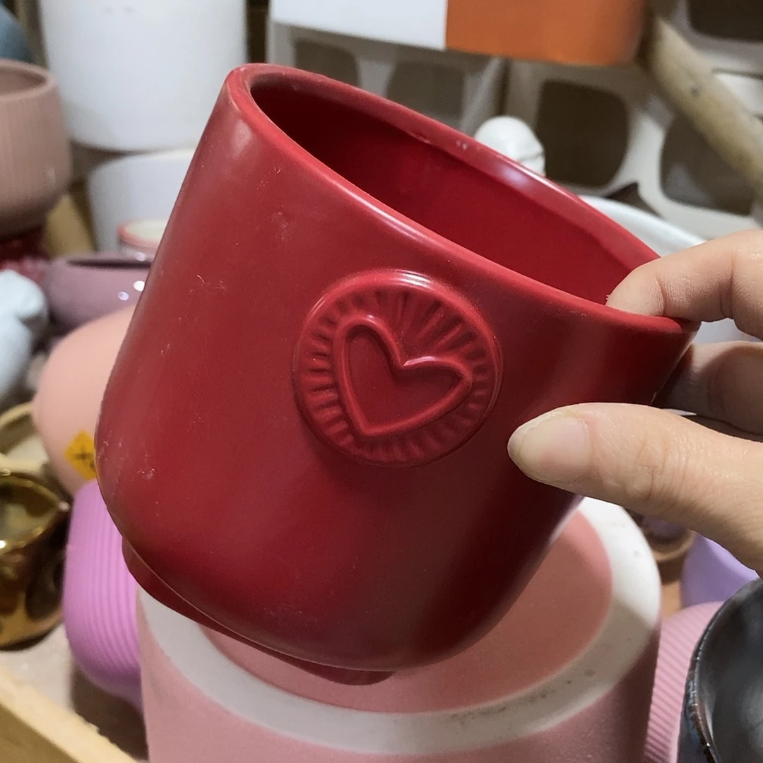 杯子陶盆有孔 瑕疵介意勿拍