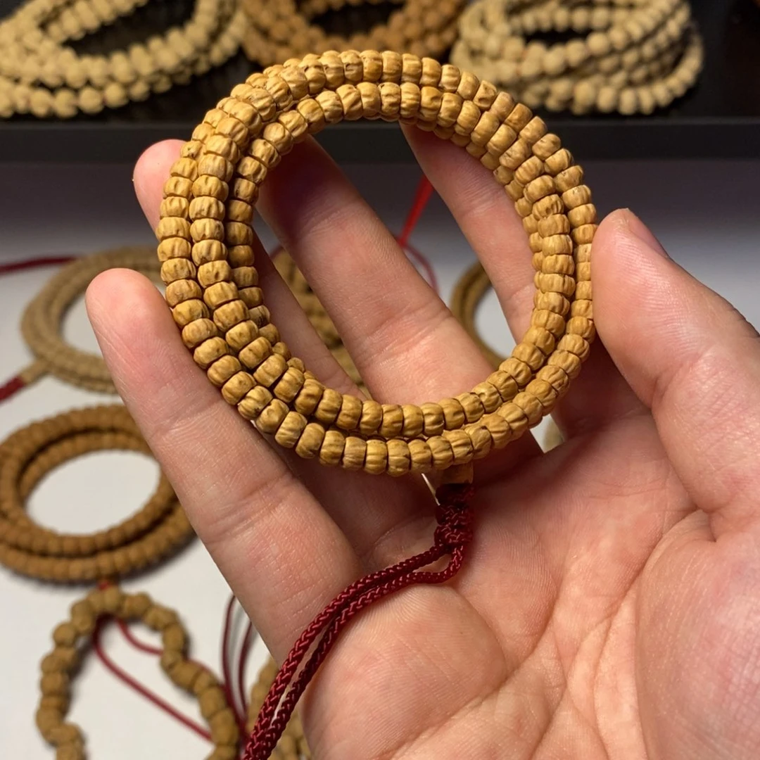 柏香籽/百香籽手串迷**?