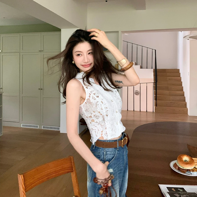 【ALONE SAVOR】龍喜儿 蕾丝窗  无袖显瘦蕾丝镂空马甲背心外穿J130