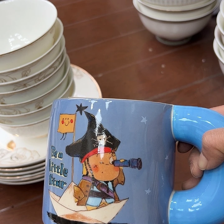 搪瓷大杯子瑕疵蓝色