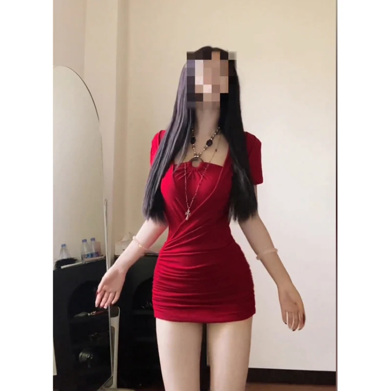 【巴曼周末】假两件正肩挂脖收腰褶皱显瘦包臀连衣裙女夏辣妹裙子