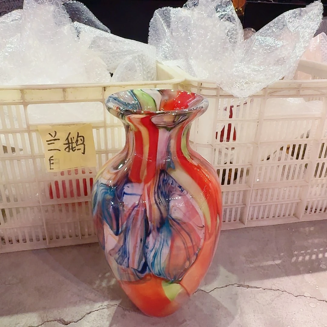 玻璃琉璃岛上有个叫小白