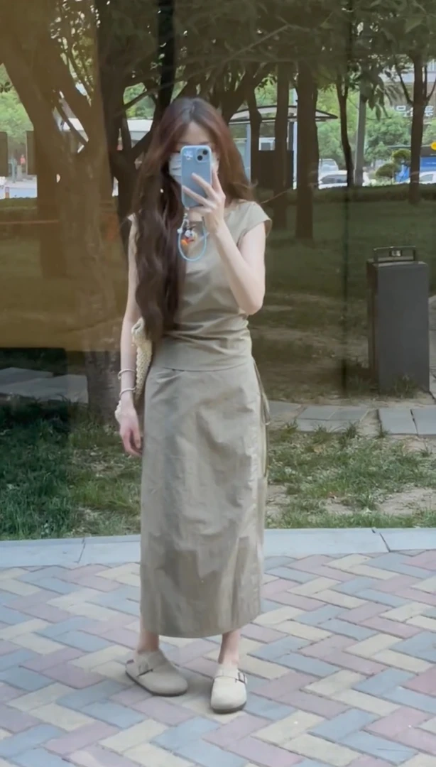 2025夏季新款韩系气质百搭高级感绑带无袖上衣显瘦半裙显瘦套装