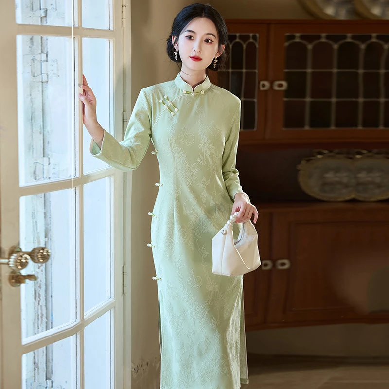 粉色复古新中式2025秋季新款年轻女性改良九分袖针织提花立领斜襟